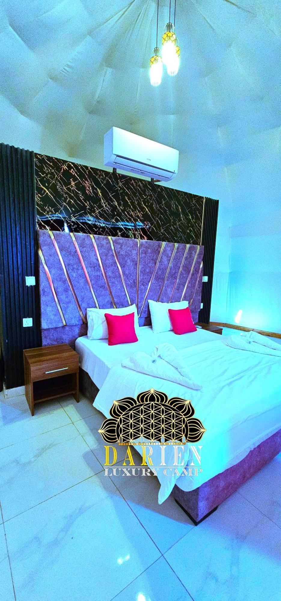 Bed and Breakfast Titanic Camp Wadi Rum Esterno foto