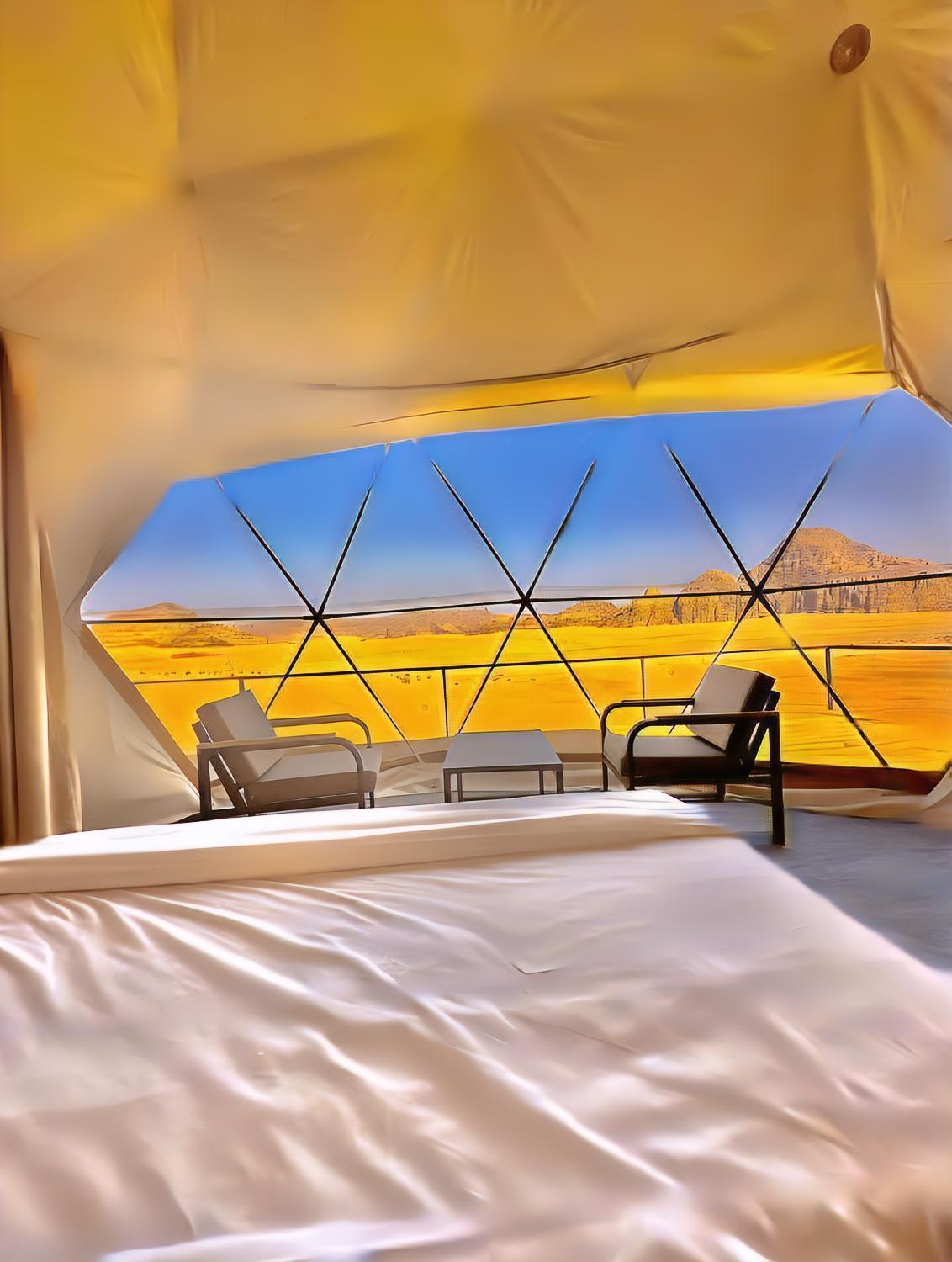 Bed and Breakfast Titanic Camp Wadi Rum Esterno foto